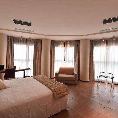 Tatì Hotel Lugo  Ngoại thất bức ảnh