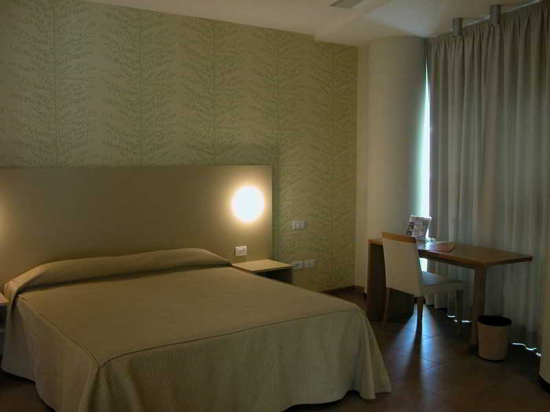 Tatì Hotel Lugo  Ngoại thất bức ảnh