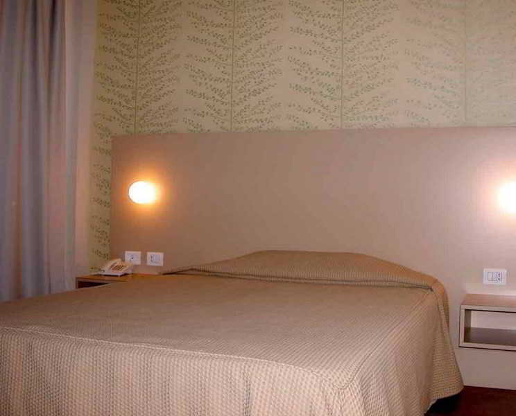 Tatì Hotel Lugo  Ngoại thất bức ảnh