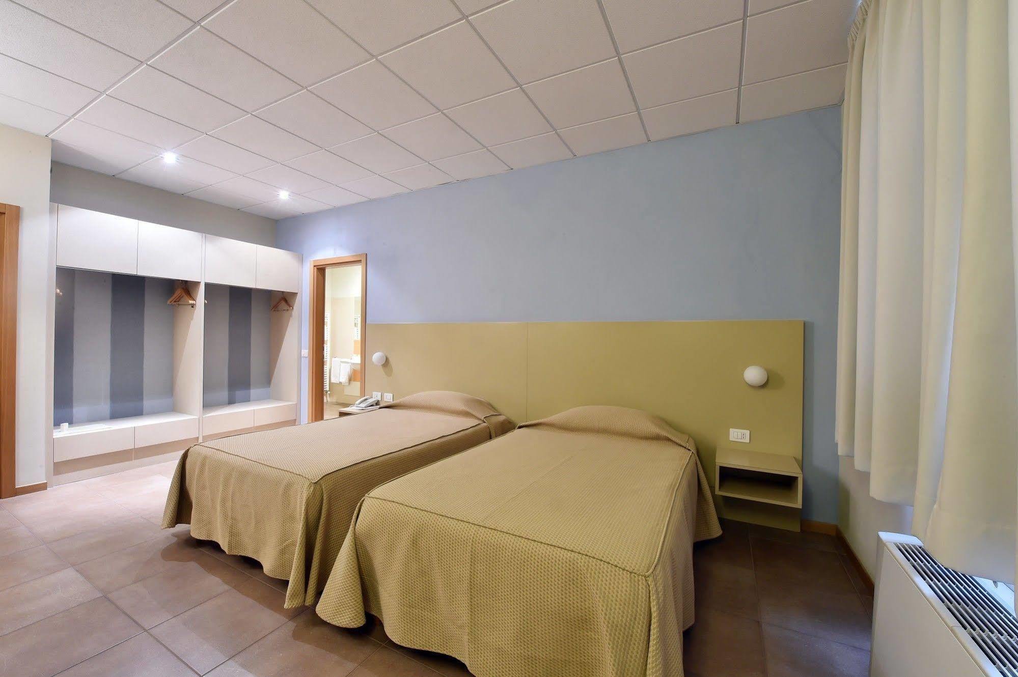 Tatì Hotel Lugo  Ngoại thất bức ảnh